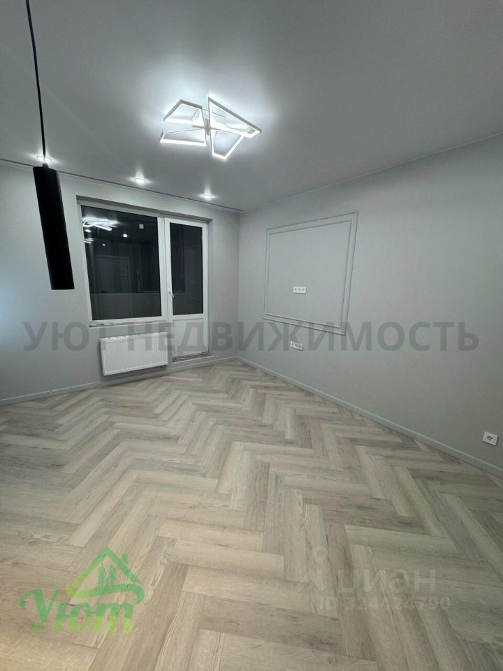 Продажа студии с. Домодедово, улица Современников,  д. 8