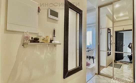 Продажа 2-комн квартиры на вторичном рынке 60-летия Октября пр-кт,  д. 14