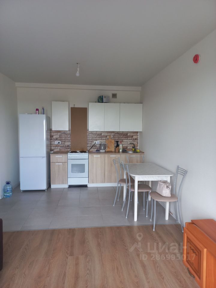 Аренда 2-комн квартиры на вторичном рынке улица Саларьевская, 9