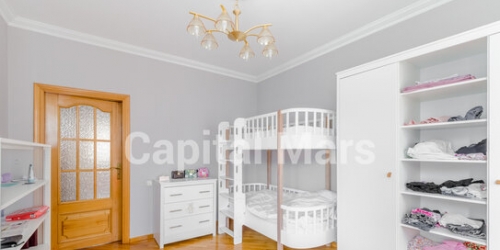 4-комн квартира Старокачаловская улица,  д. 18