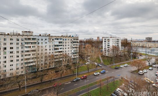 Продажа 3-комн квартиры на вторичном рынке улица Леси Украинки,  д. 3