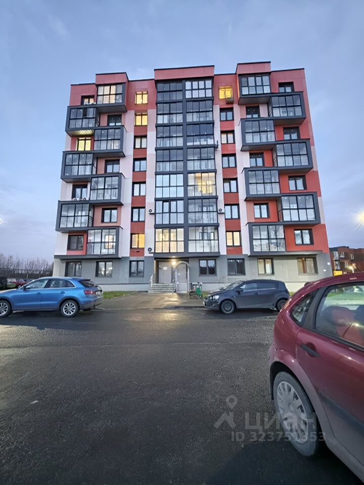 Продажа 1-комн квартиры на вторичном рынке аллея Буковая,  д. 14