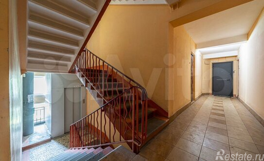 Продажа 2-комн квартиры на вторичном рынке Заневский пр-кт,  д. 28-30-32