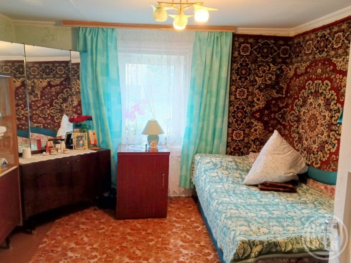 Продажа 2-комн квартиры на вторичном рынке пос. Комарово, улица Пушкина, 13