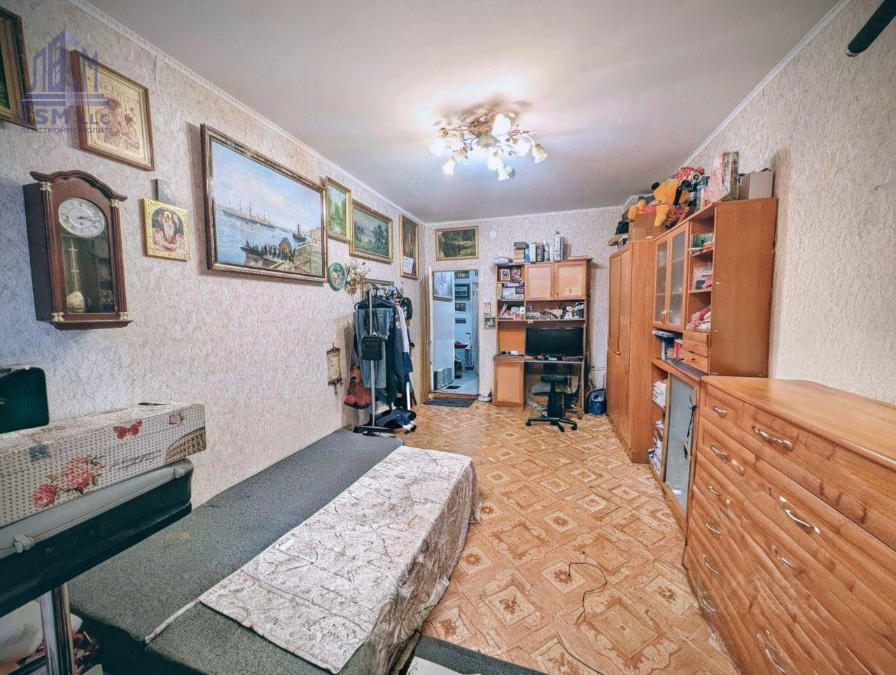 Продажа 3-комн квартиры на вторичном рынке Загребский бульвар, 9