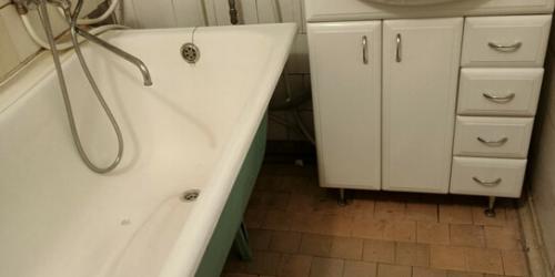 2-комн квартира ул Колпинская,  д. 15