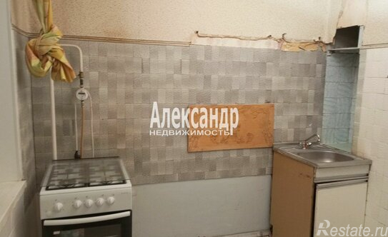 Продажа 1-комн квартиры на вторичном рынке Лукаши, Школьная улица,  д. 13