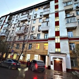 Продажа 4-комн квартиры на вторичном рынке улица Сайкина