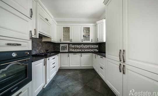 Продажа 4-комн квартиры на вторичном рынке Каменноостровский пр-кт