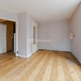 Продажа 1-комн квартиры на вторичном рынке Октябрьская наб,  д. 76,  к. 3