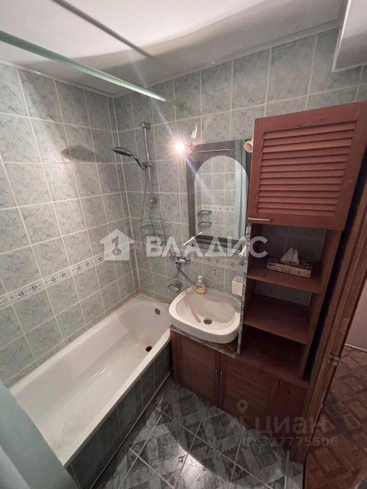 Продажа 2-комн квартиры на вторичном рынке улица Цюрупы, 22К1