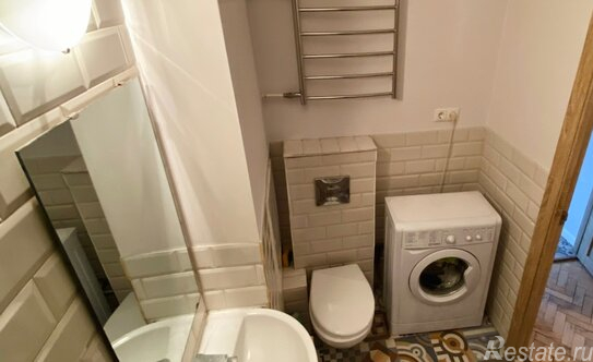 Продажа 2-комн квартиры на вторичном рынке Озерковская набережная,  д. 2/1