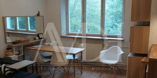 3-комн квартира улица Академика Комарова,  д. 7В