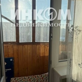 Продажа 1-комн квартиры на вторичном рынке б-р Адмирала Ушакова,  д. 8