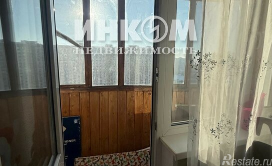 Продажа 1-комн квартиры на вторичном рынке б-р Адмирала Ушакова,  д. 8
