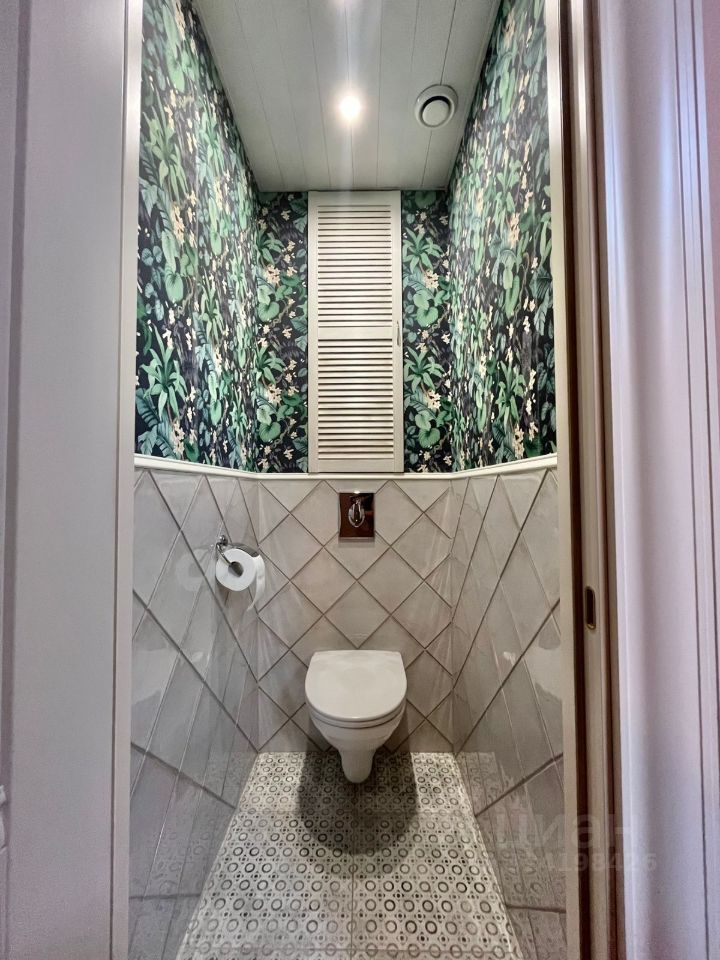 Продажа 3-комн квартиры на вторичном рынке Московский проспект, 216