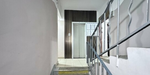 3-комн квартира улица Приорова,  д. 1