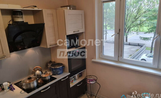 Продажа 3-комн квартиры на вторичном рынке улица Борисовские Пруды,  д. 24/2