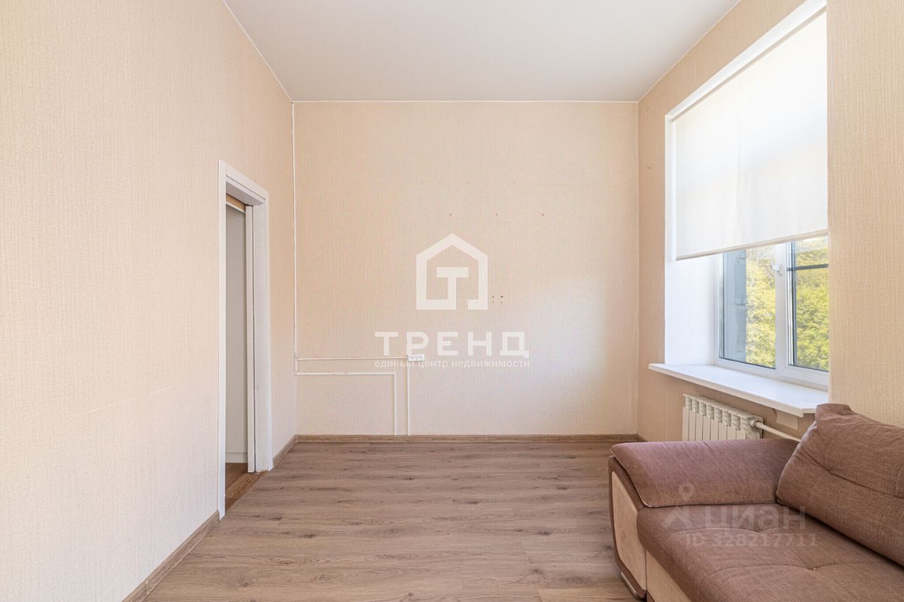 Продажа 6-комн квартиры на вторичном рынке Мгинская улица, 1/2