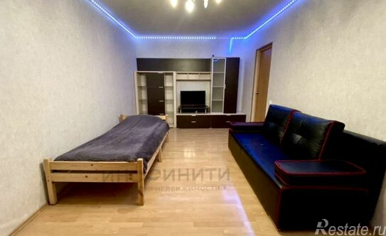 Продажа 2-комн квартиры на вторичном рынке Ореховый б-р,  д. 41