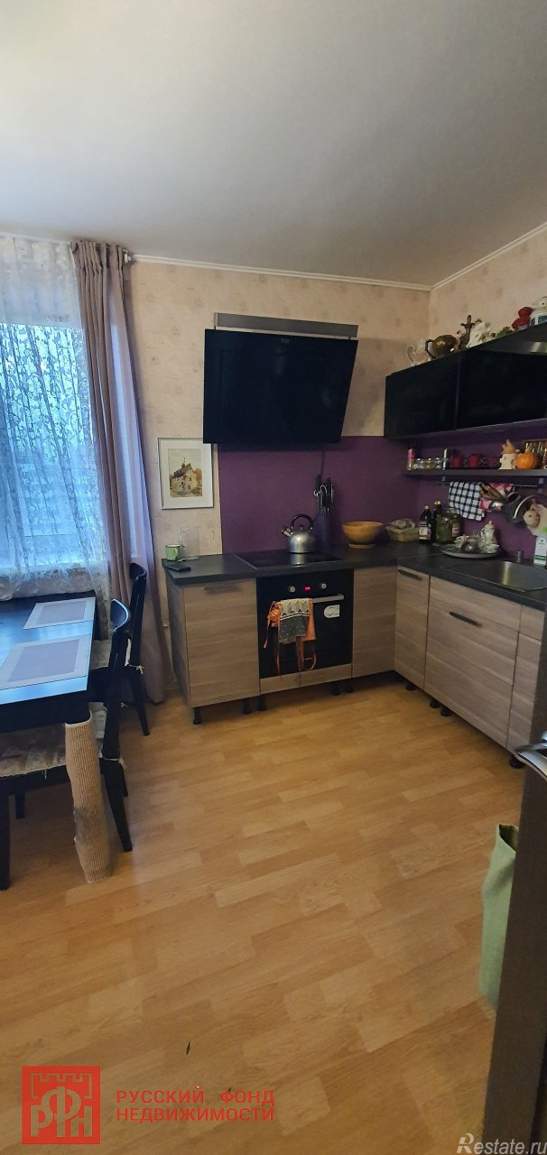 Продажа 1-комн квартиры на вторичном рынке Красное Село г., Спирина ул. ,  д. 1,  к. 2