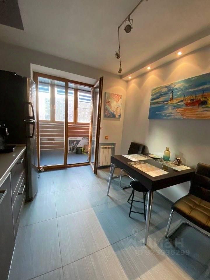 Аренда 2-комн квартиры на вторичном рынке Люберцы, Октябрьский проспект, 18к1