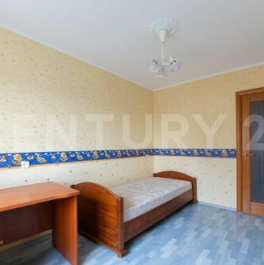 Продажа 3-комн квартиры на вторичном рынке Ветеранов пр-кт,  д. 114,  к. 1