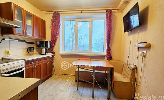 Продажа 3-комн квартиры на вторичном рынке ул Жени Егоровой,  д. 4,  к. 2