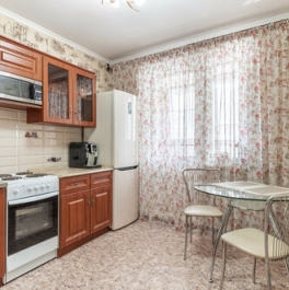 Продажа 1-комн квартиры на вторичном рынке Авиаторов, ул Третьяка,  д. 5/11