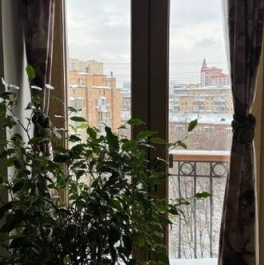Продажа 2-комн квартиры на вторичном рынке ул Маршала Бирюзова,  д. 8,  к. 1