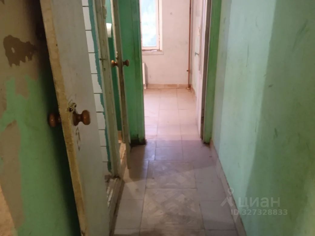 Продажа 4-комн квартиры на вторичном рынке Днепропетровская улица, 27к1