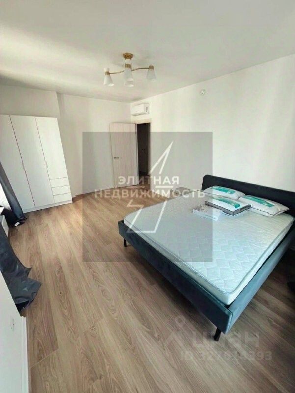 Аренда 4-комн квартиры на вторичном рынке Большая Очаковская улица, 2