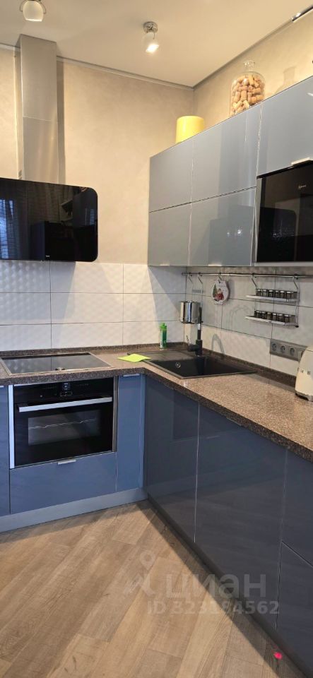 Продажа 2-комн квартиры на вторичном рынке улица Лобачевского, 6