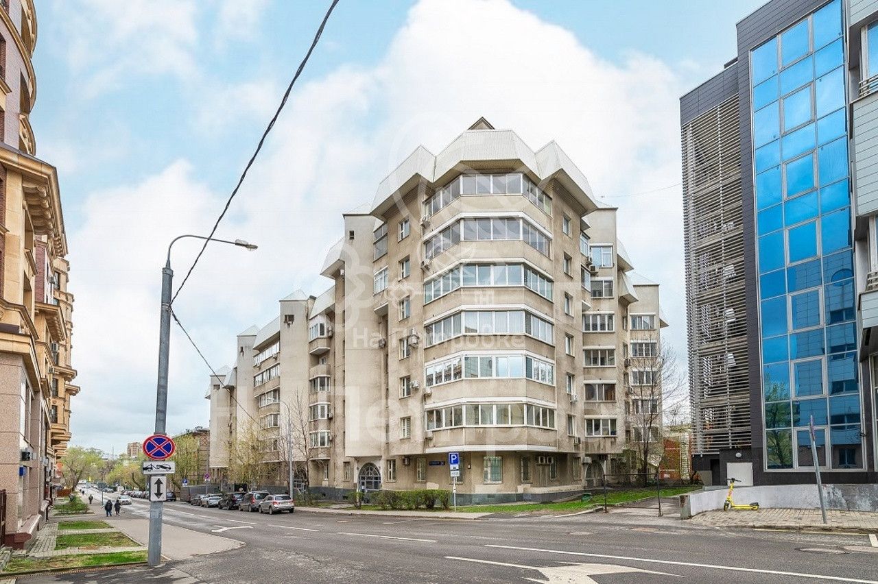 Продажа 5-комн квартиры на вторичном рынке Наставнический переулок, 6
