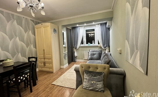 Продажа 2-комн квартиры на вторичном рынке 5-й микрорайон, Школьная улица,  д. 55А