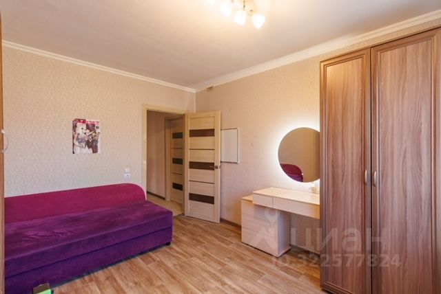 Продажа 3-комн квартиры на вторичном рынке Гатчина, улица Авиатриссы Зверевой, 13к2