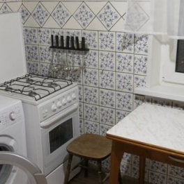 Продажа 2-комн квартиры на вторичном рынке ул Чертановская,  д. 33,  к. 2