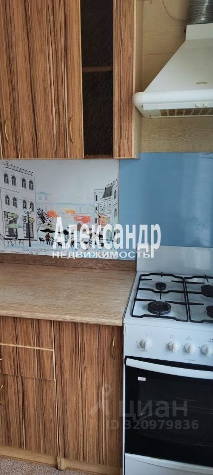 Продажа 2-комн квартиры на вторичном рынке Кировск, Пионерская улица, 1