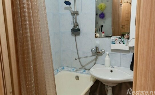 Продажа 1-комн квартиры на вторичном рынке ул Замшина,  д. 31,  к. 3