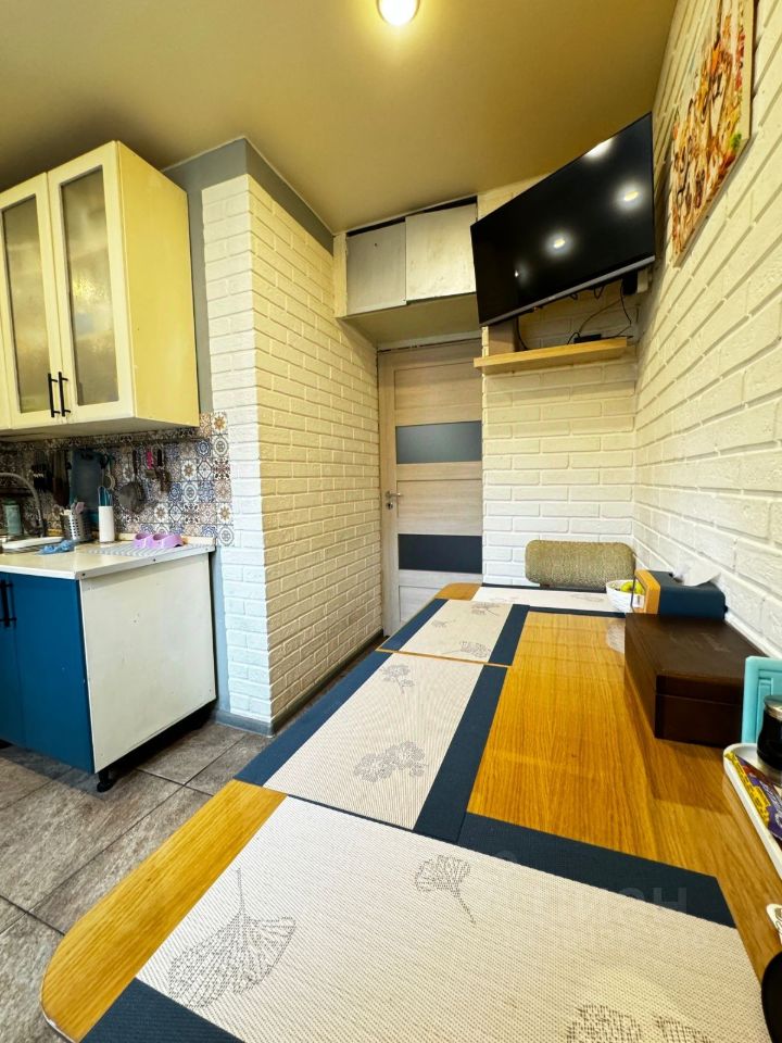 Продажа 2-комн квартиры на вторичном рынке Всеволожск, Александровская улица, 77/1