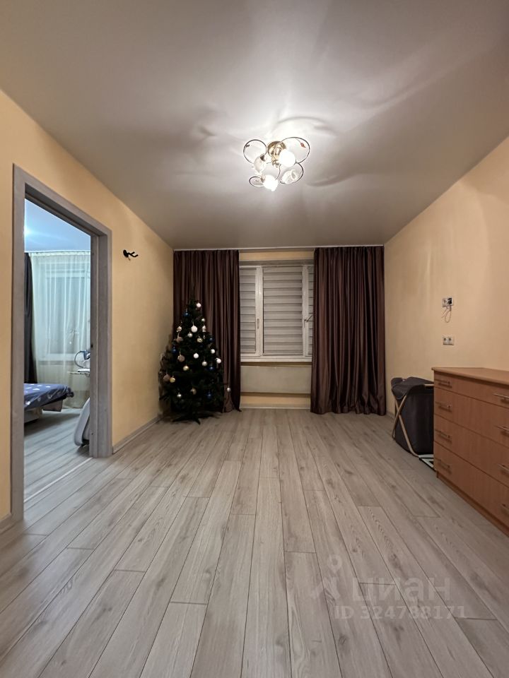 Продажа 3-комн квартиры на вторичном рынке Ферганский проезд, 4