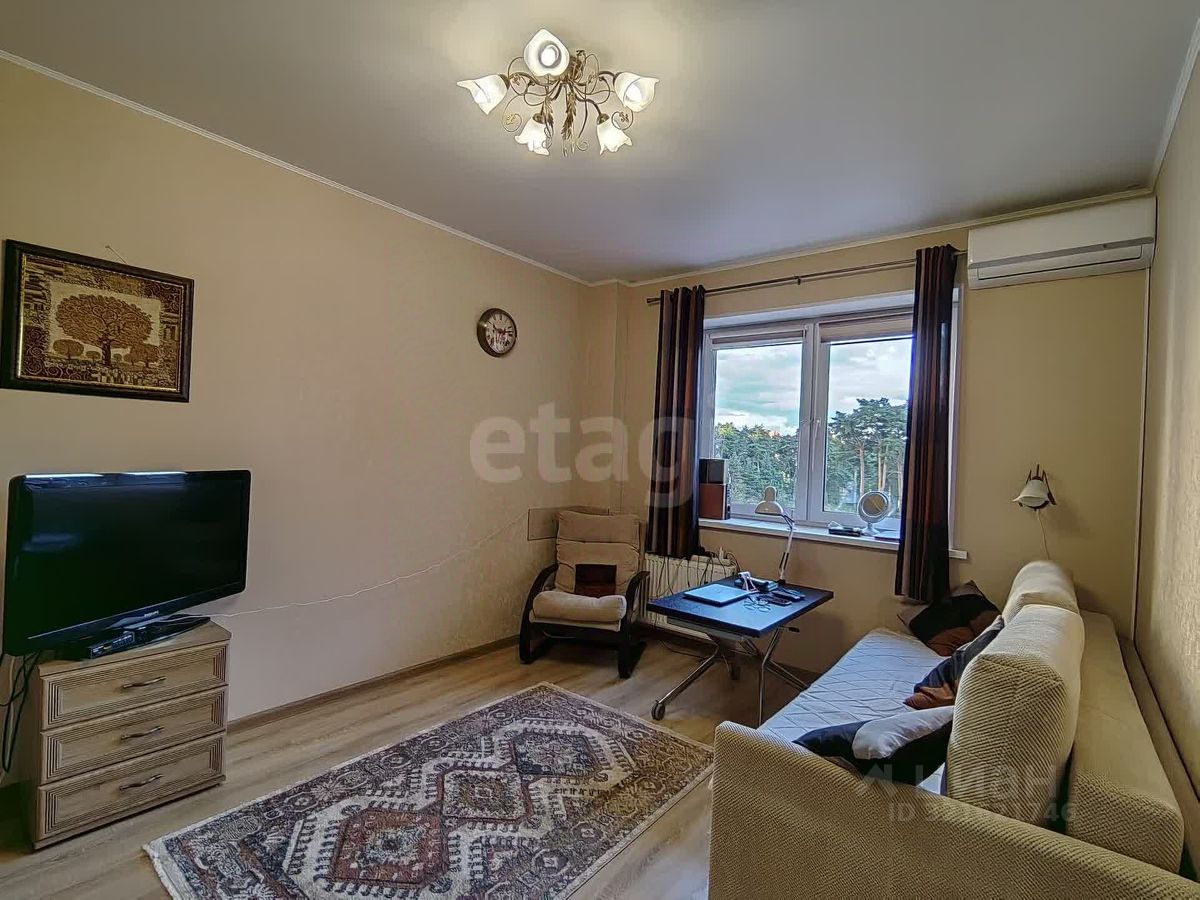 Аренда 1-комн квартиры на вторичном рынке Имени В.Н. Махалина мкр, 37