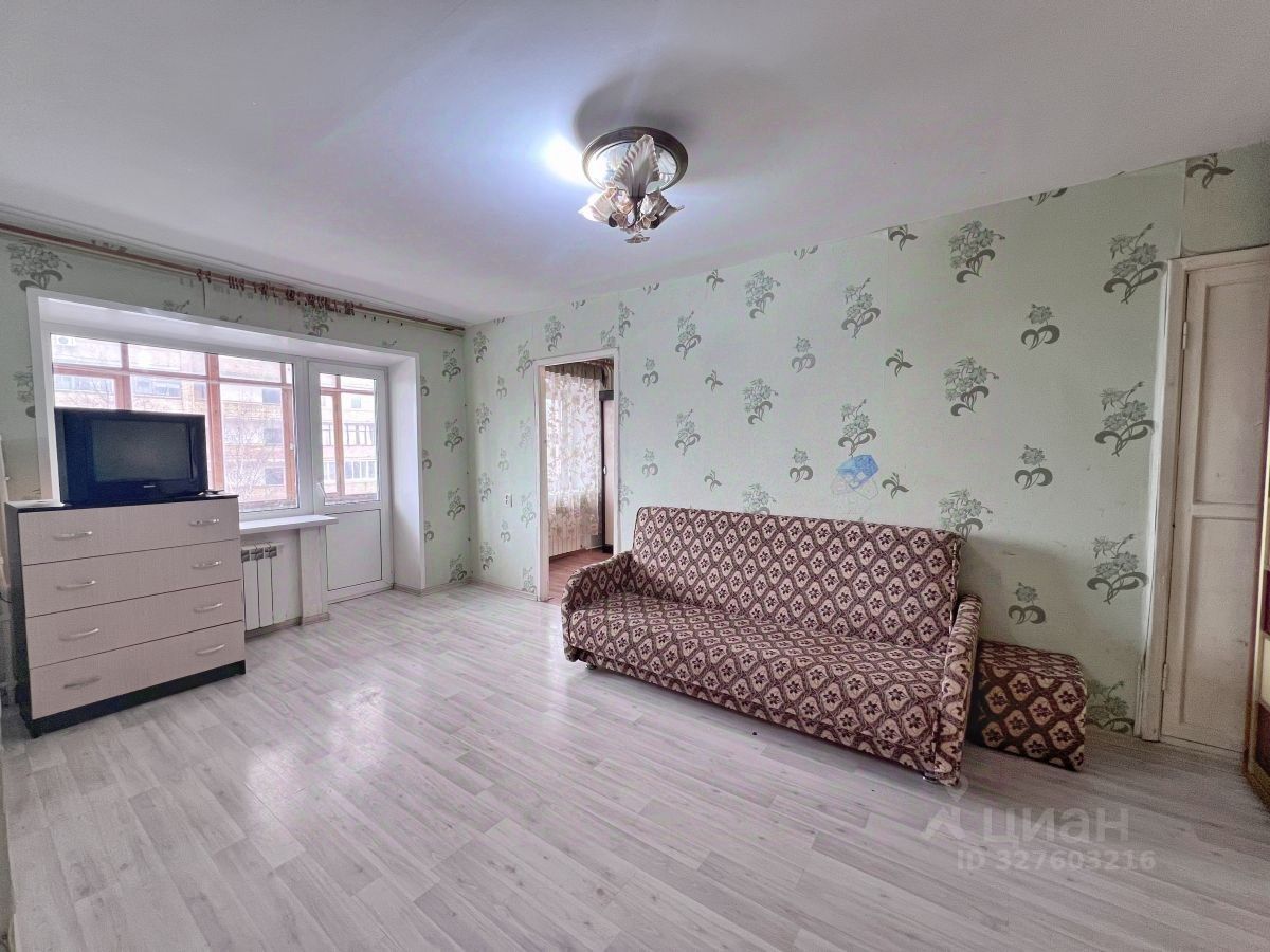 Продажа 2-комн квартиры на вторичном рынке Серпухов, улица Ворошилова, 125/2