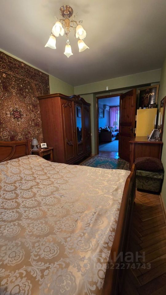 Продажа 3-комн квартиры на вторичном рынке Авиационная улица, 68