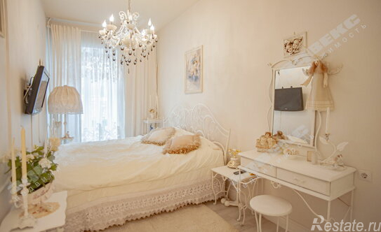 Продажа 2-комн квартиры на вторичном рынке Лиговский пр-кт,  д. 130