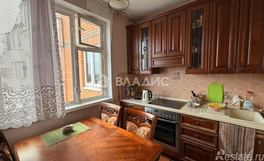 Продажа 1-комн квартиры на вторичном рынке Валентиновка, улица Горького,  д. 12