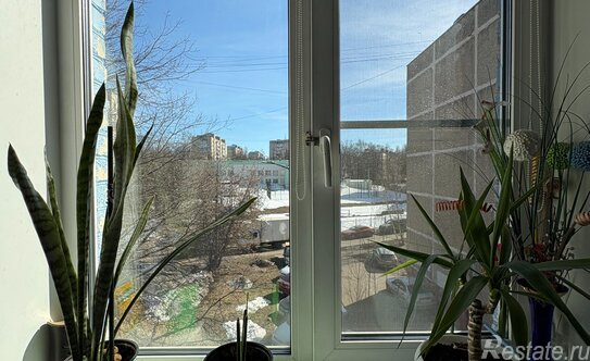 Продажа 1-комн квартиры на вторичном рынке Подольск, Ленинградский проезд,  д. 3