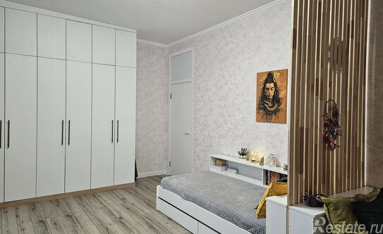 Продажа 2-комн квартиры на вторичном рынке Радужная улица,  д. 5