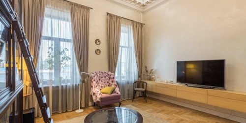 4-комн квартира набережная Макарова,  д. 14