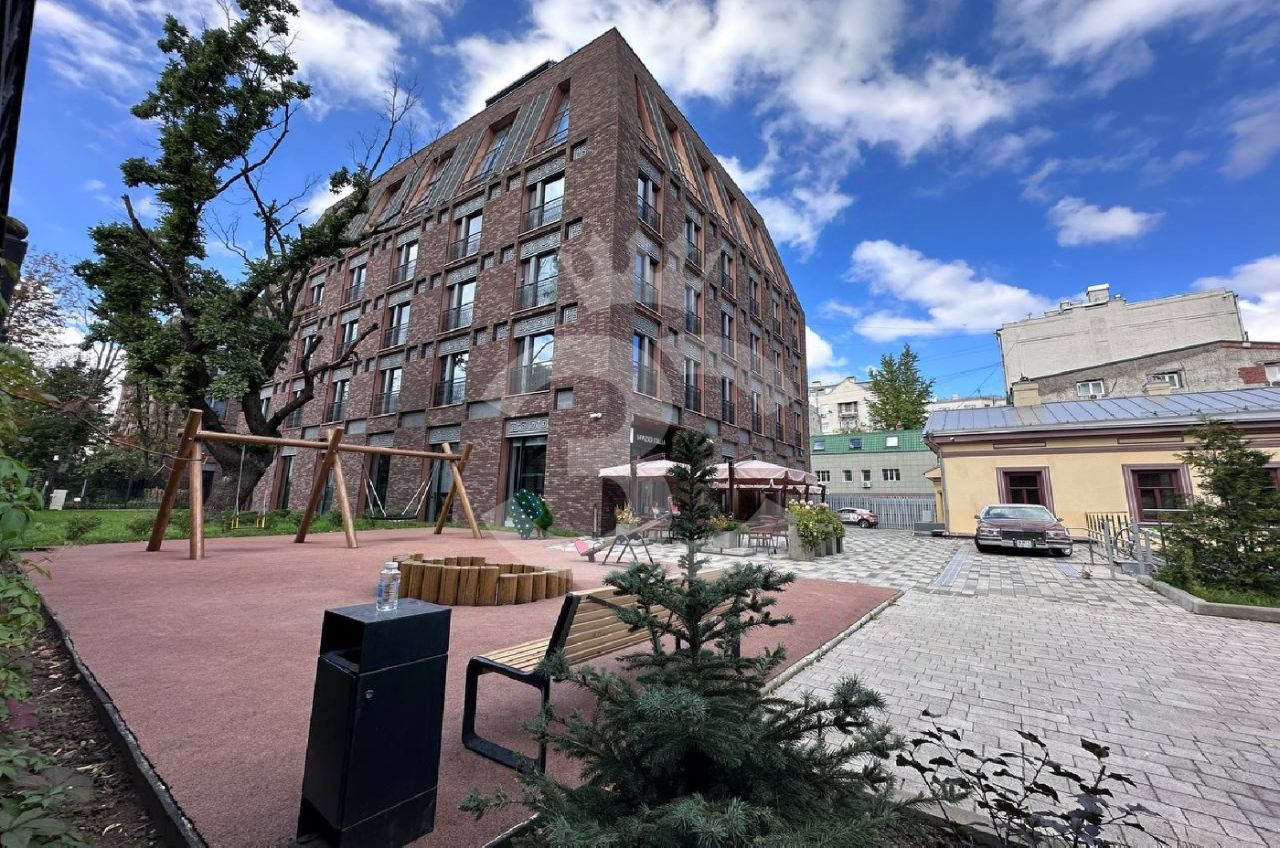 Продажа 6-комн квартиры на вторичном рынке Долгоруковская улица, 25